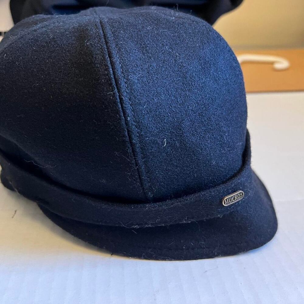 Mucros black wool cap wool